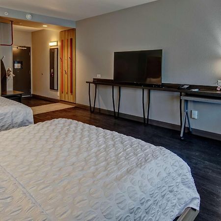 Tru By Hilton Roanoke Hollins Hotel Екстериор снимка