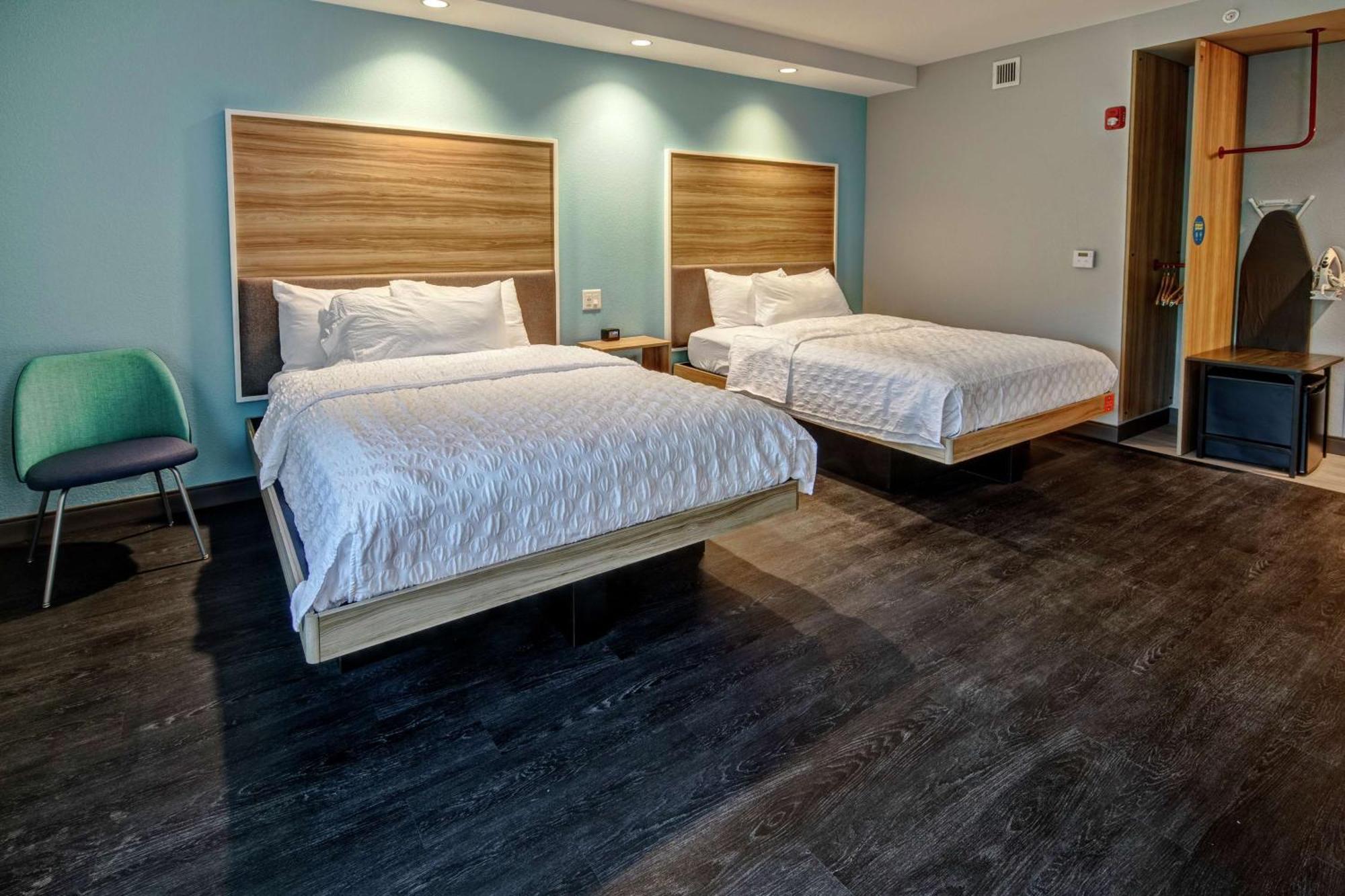 Tru By Hilton Roanoke Hollins Hotel Екстериор снимка