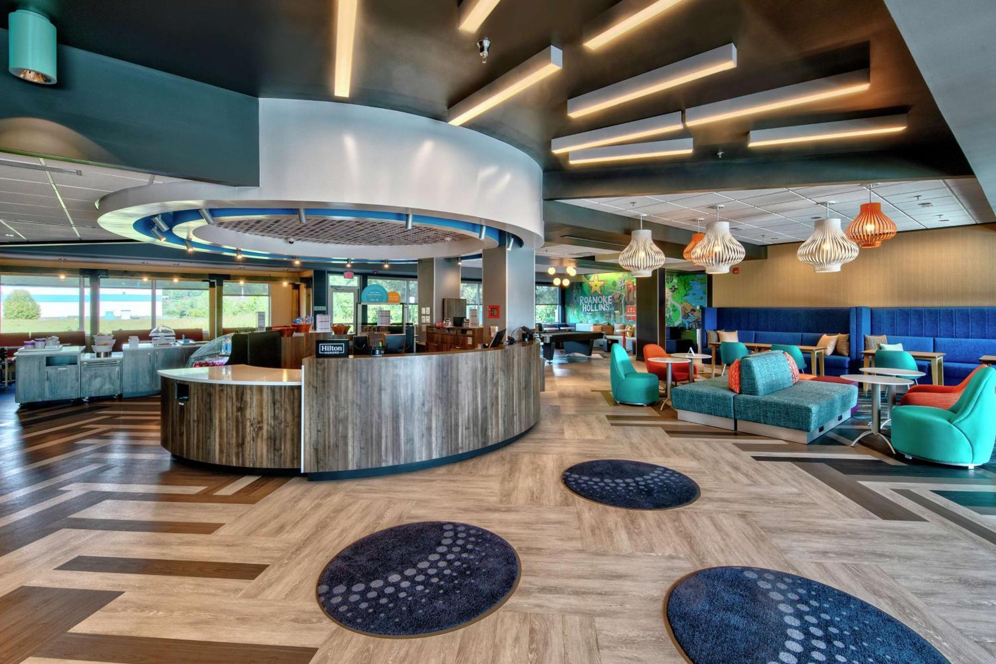 Tru By Hilton Roanoke Hollins Hotel Екстериор снимка